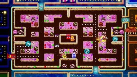 Pac-Man Mega Tunnel Battle — screenshot 2