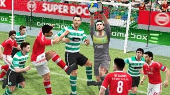 Pro Evolution Soccer 2013 3D — screenshot 1