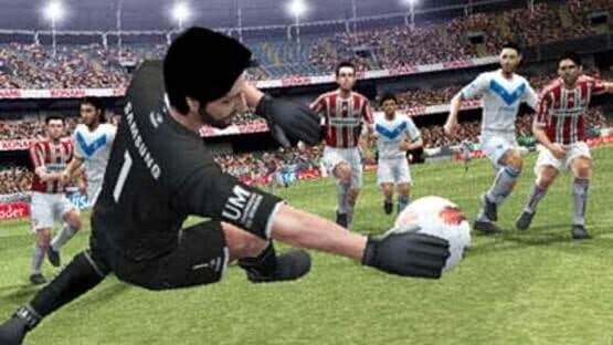 Pro Evolution Soccer 2013 3D — screenshot 4