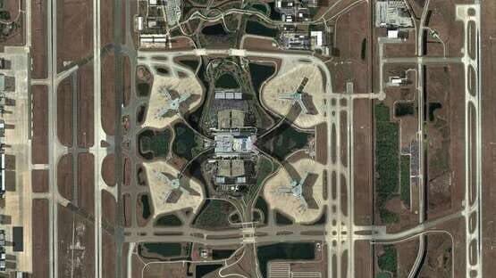 Tower!2011:SE - Orlando KMCO Airport — screenshot 1