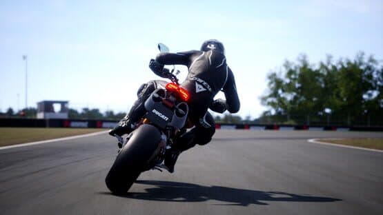 Ride 4: Street Kings — screenshot 4
