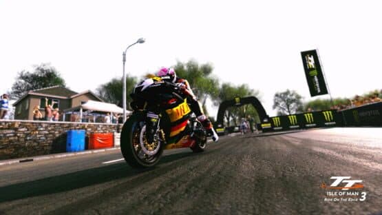 TT Isle of Man: Ride on the Edge 3 — screenshot 2
