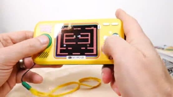 Pocket Player: Bubble Bobble — screenshot 1