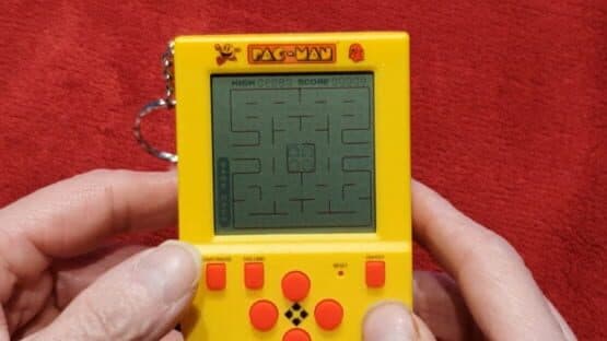 Pac-Man Game Keyring — screenshot 2
