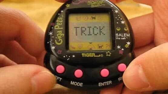 Giga Pets: Sabrina The Teenage Witch - Salem The Cat — screenshot 3