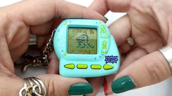 Giga Pets: Rugrats Reptar — screenshot 1