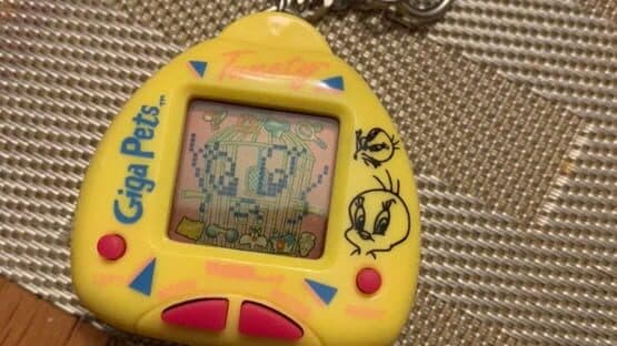 Giga Pets: Looney Tunes - Tweety — screenshot 1